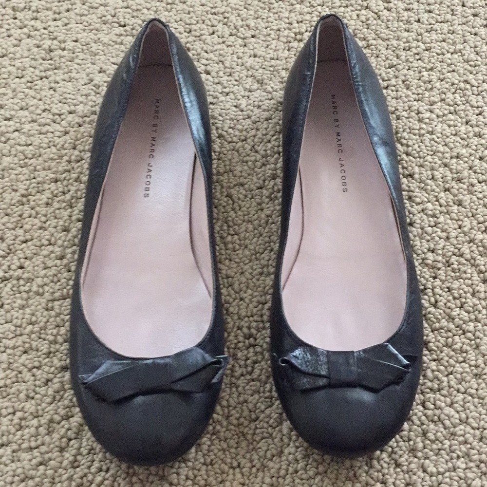 Marc Jacobs black ballet flats. Size woman 9.
